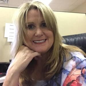 Meet your Posher, Stacy